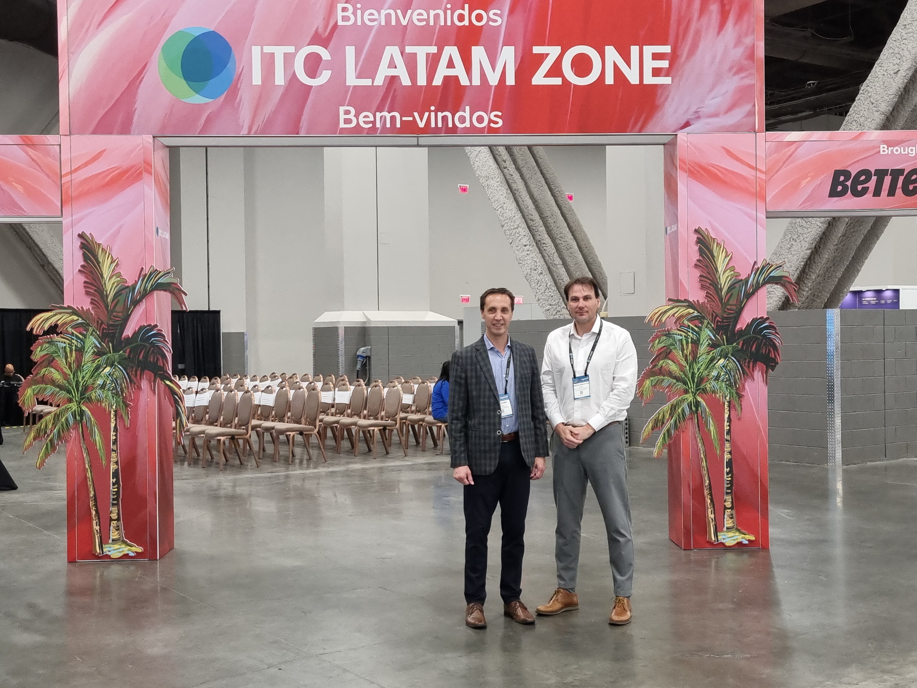 La Segunda Seguros estuvo presente en InsureTech Connect 2023 (ITC) en Las Vegas para conocer las últimas tendencias del mercado y tomar contacto con el ecosistema de startups a nivel global. Fue la única aseguradora argentina presente en el evento que reunió a más de 9200 personas de todo el mundo.