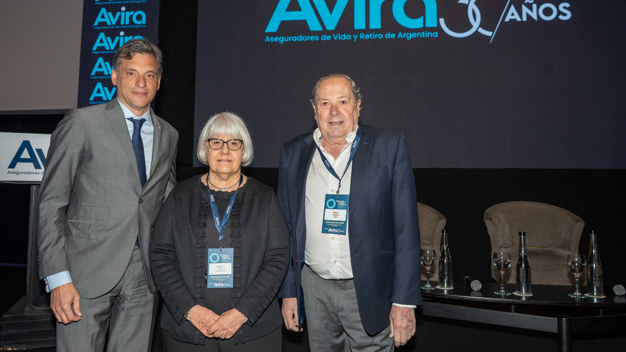 “Es un momento de inflexión, ideal para consolidar la relevancia económica y social de los Seguros de Vida y de Retiro” Así lo sostuvo Irene Capusselli, Presidenta de AVIRA.
