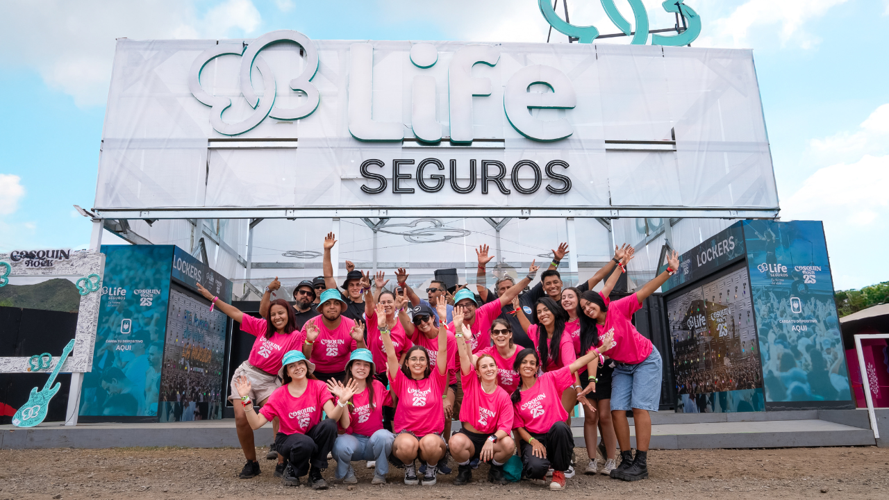 Bajo el lema "Aseguramos tu forma de vivir", la compañía desarrolló diferentes puntos de encuentro en el festival que se consolidó como el epicentro de la música en el país.