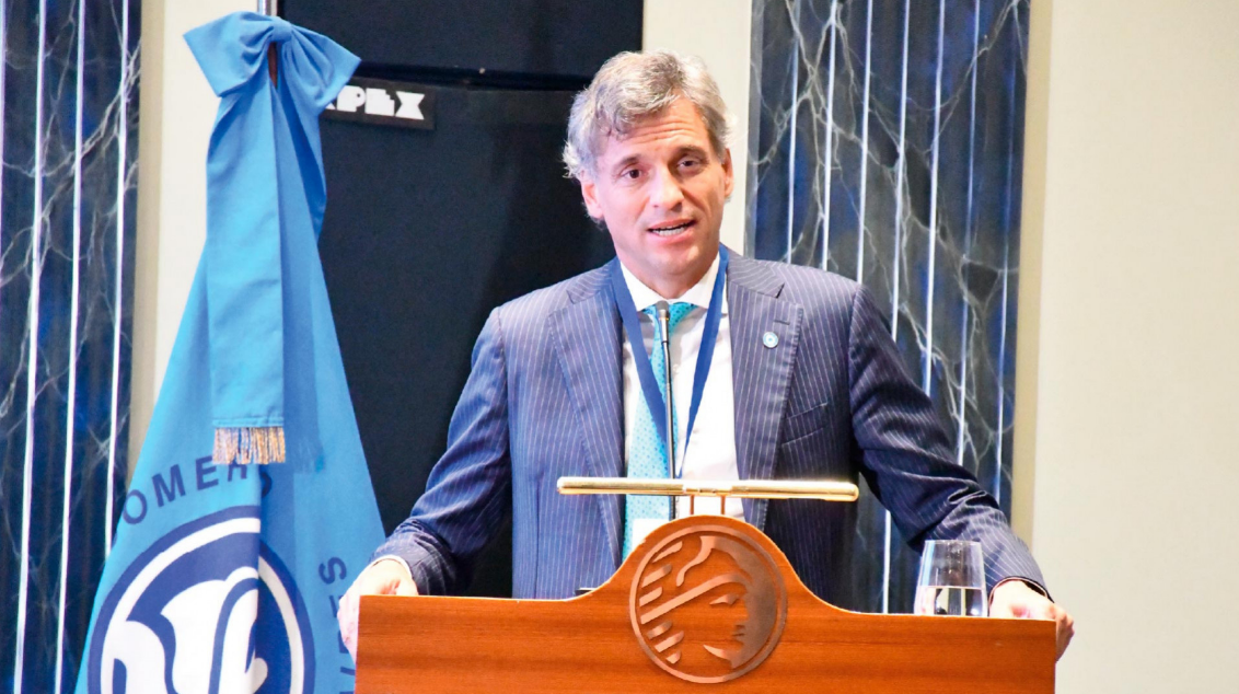 Su designación se formalizó el 28 de marzo en la XXXVI Asamblea General Anual de la entidad, realizada en la Bolsa de Comercio de Buenos Aires.
