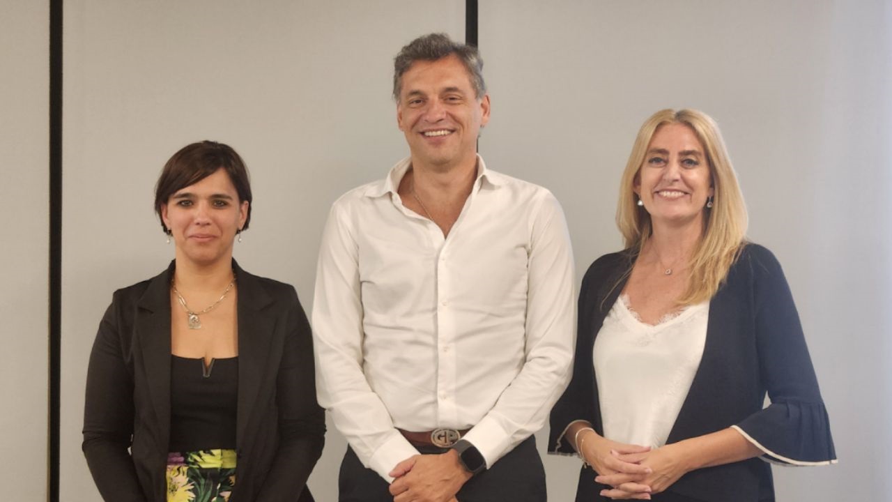 El evento reunió a autoridades provinciales, municipales y referentes del sector asegurador de todo el país.