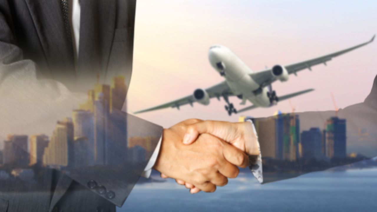 "Asistencia al viajero, de vendedor a referente". Inicio: Martes 8 de abril. Modalidad: Online. Cupos limitados. Charla informativa gratuita.
