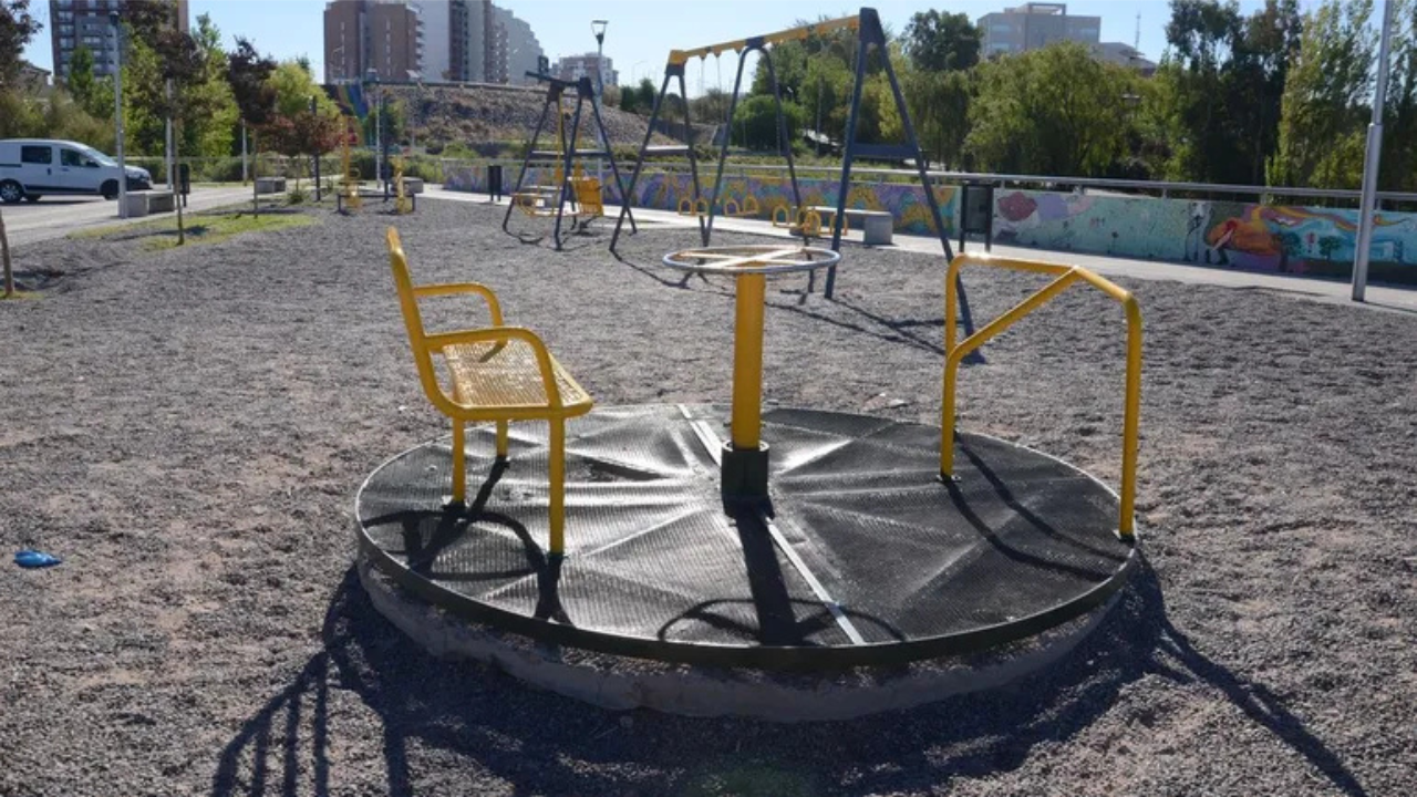 La Justicia responsabilizó al municipio neuquino por las lesiones de un niño mientras jugaba con sus hermanos en una plaza. Ocurrió en pandemia y dejó precedente.