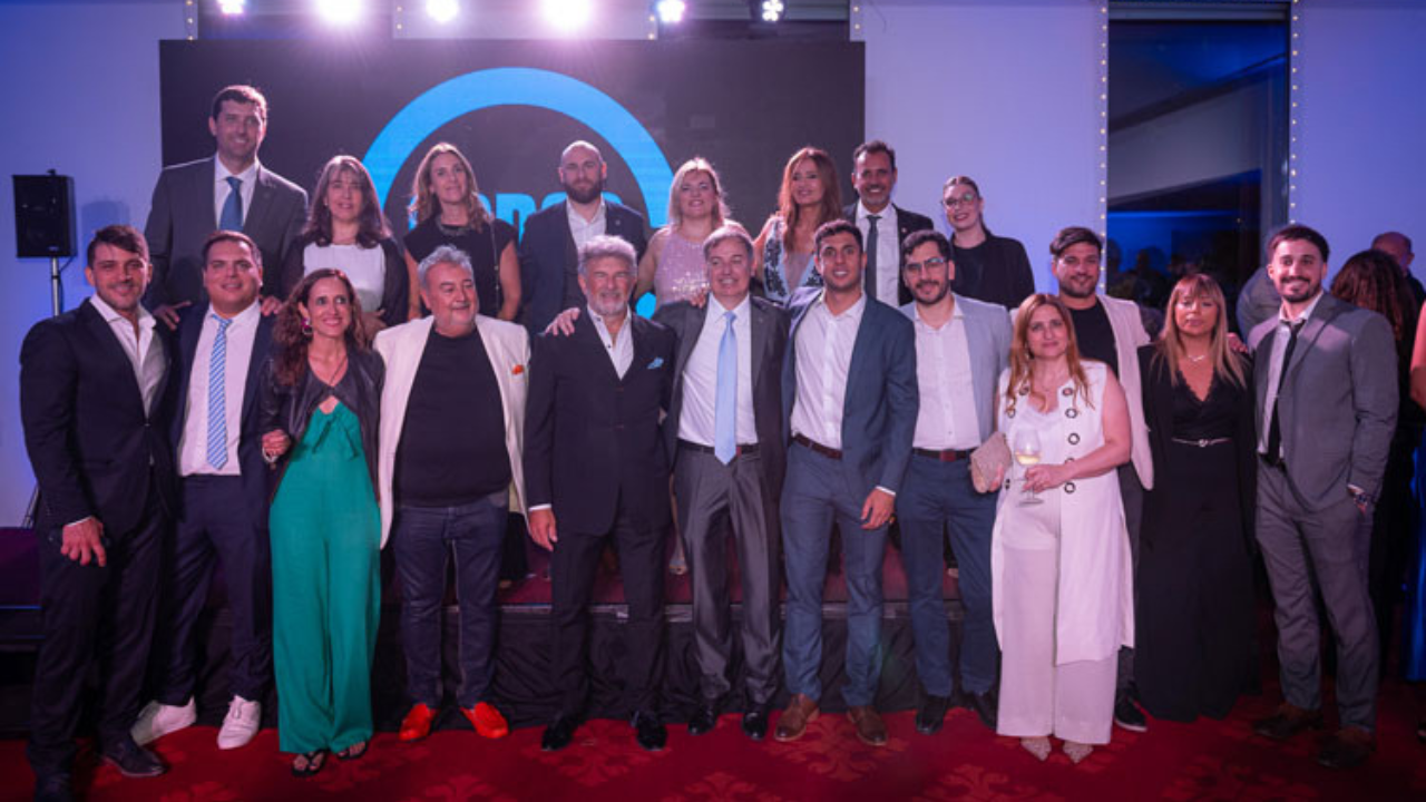 El pasado 17 de diciembre, en el icónico Hotel Faena de Bs As, se llevó a cabo la celebración de los 65 años de vida institucional de la Asociación.
