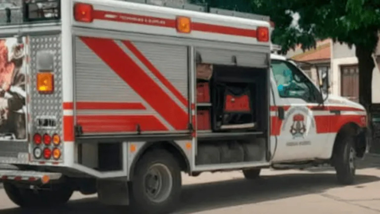 Ocurrió este jueves a la tarde en la localidad cordobesa de General Cabrera. La víctima, de 63 años, falleció por el impacto, mientras que su esposo sobrevivió, pero está internado en Río Cuarto por las heridas.