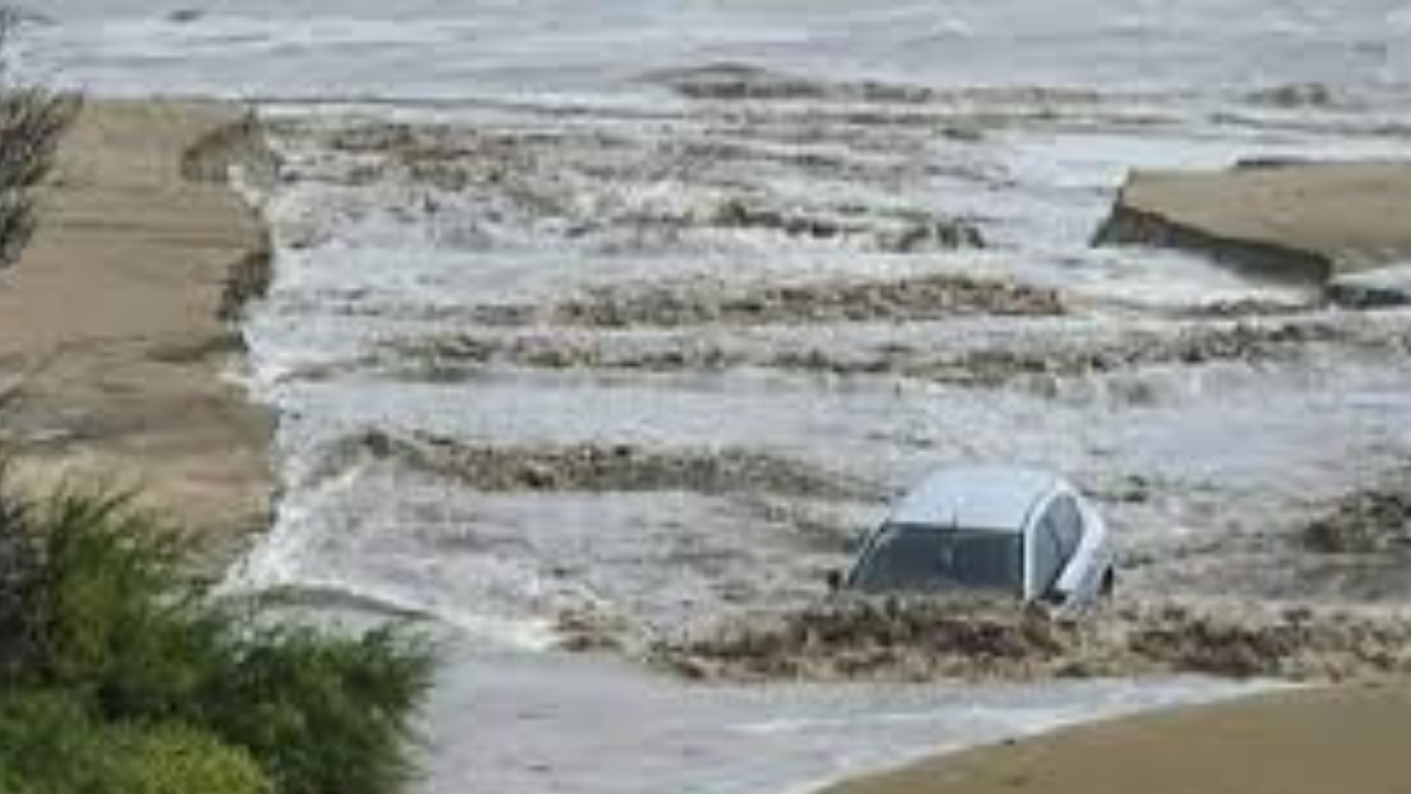 Afectó a Villa Gesell, Necochea, Mar del Plata y zonas aledañas. Piden a la población que circule lo menos posibles ante el riesgo de nuevas tormentas...