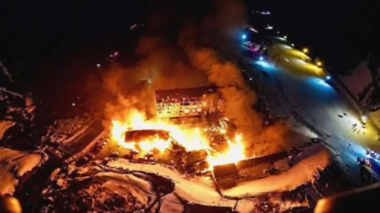 Las autoridades indicaron cuál es la sospecha acerca del origen de las llamas que consumieron el edificio principal, cafetería, bodegas, escuela de Ski y vehículos.