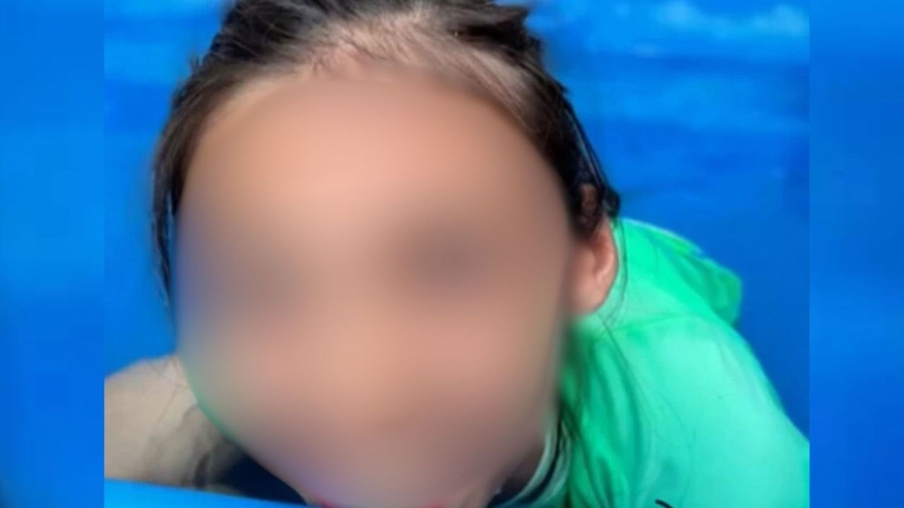 Una adolescente de 13 años murió ahogada en un centro terapéutico de Ingeniero Maschwitz tras permanecer cerca de 30 minutos bajo el agua sin ser asistida. La familia denuncia abandono y apunta a graves fallas en la supervisión del personal.