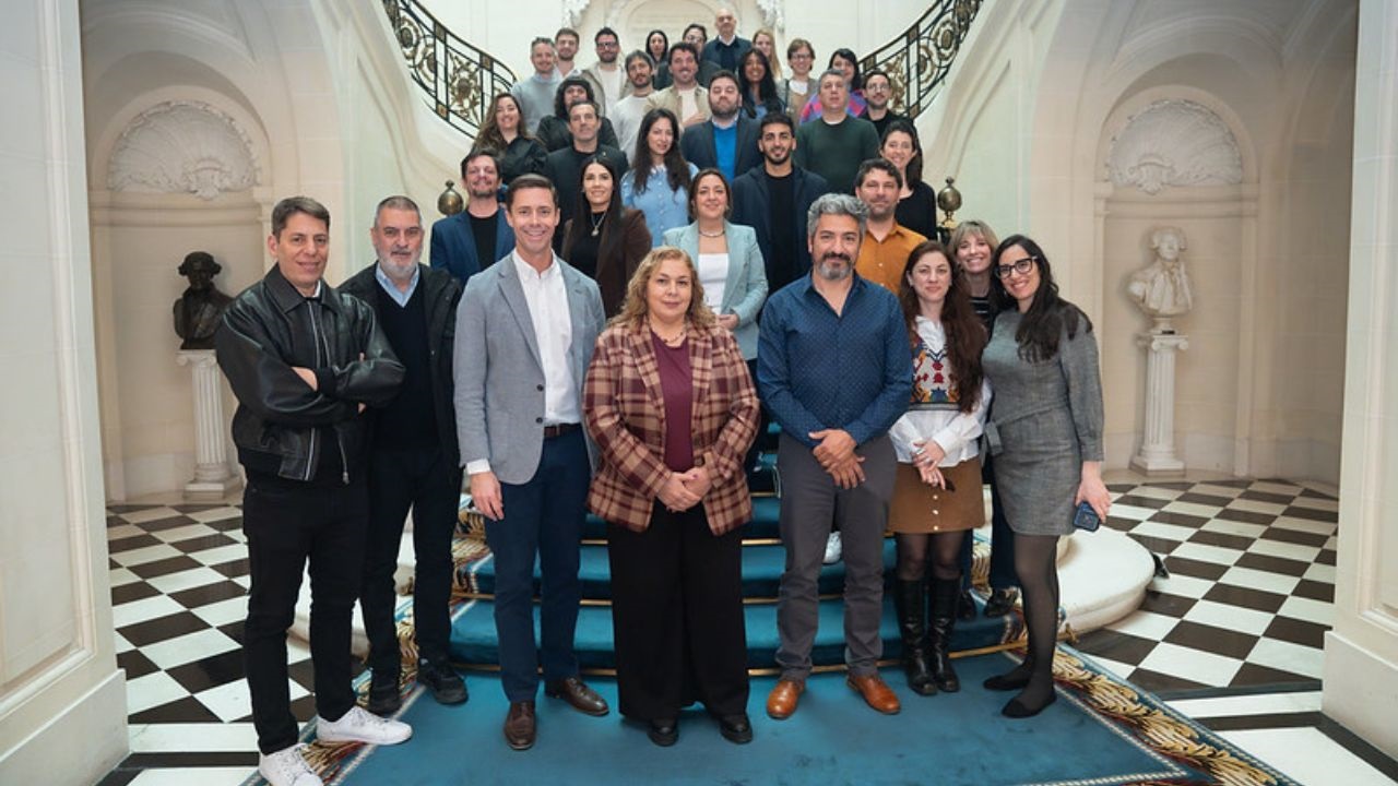 El encuentro reunió a un reducido grupo de empresas vinculadas con el marketing digital, la generación de contenidos y la implementación de inteligencia artificial.