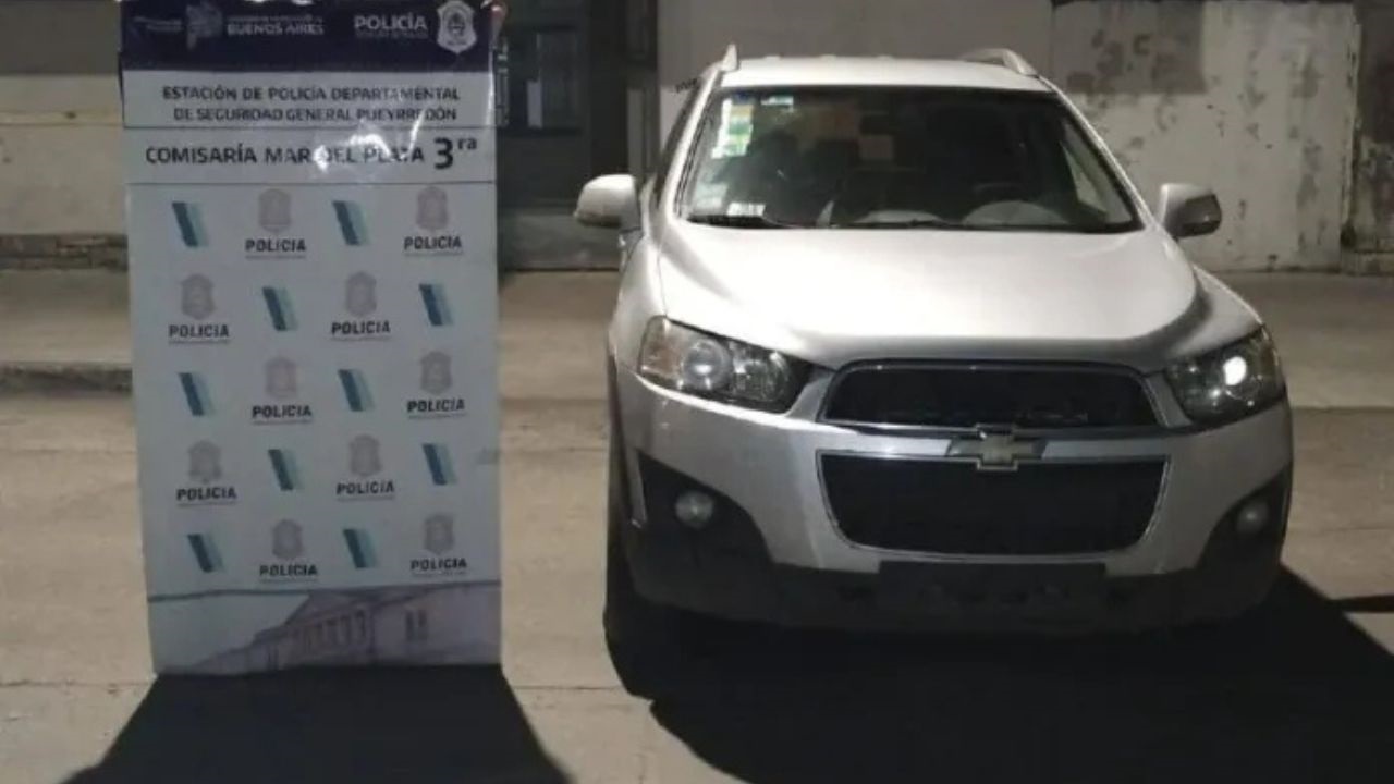 La Policía interceptó una Chevrolet Captiva en Fortunato de la Plaza y Polonia. Luego detectó inconsistencias en la denuncia de robo y la Fiscalía imputó a tres personas por estafa en grado de tentativa y falsa denuncia.
