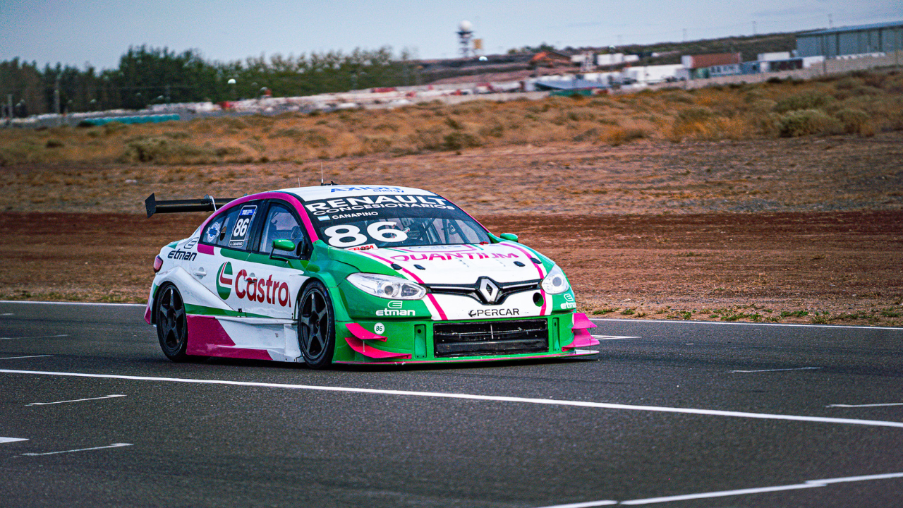 La aseguradora acompañará por octavo año al equipo que cuenta con el respaldo de la red de concesionarios Renault, en su nueva etapa en el TC 2000.