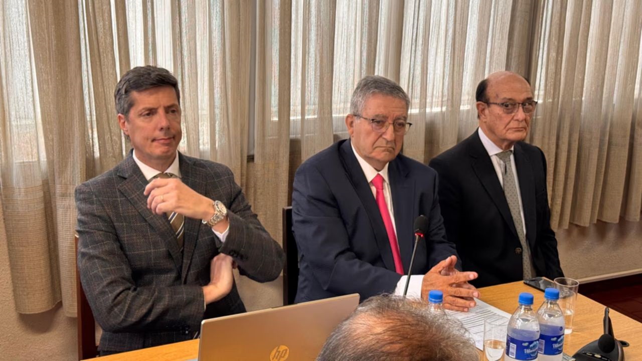 La demanda civil conjunta equivale a 7,7 millones de dólares. El tribunal de Villa Dolores definirá si aprueba el resarcimiento económico en paralelo a la condena penal.
