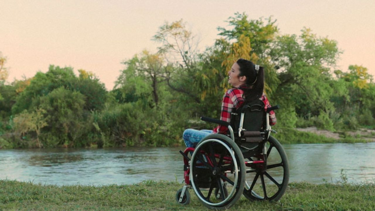 ¿Cómo sigue la vida de quienes sobreviven a un siniestro vial? A través de la voz de sus protagonistas, este documental busca sensibilizar y crear conciencia sobre una de las mayores causas de muertes en nuestro país. A pocos días del estreno.