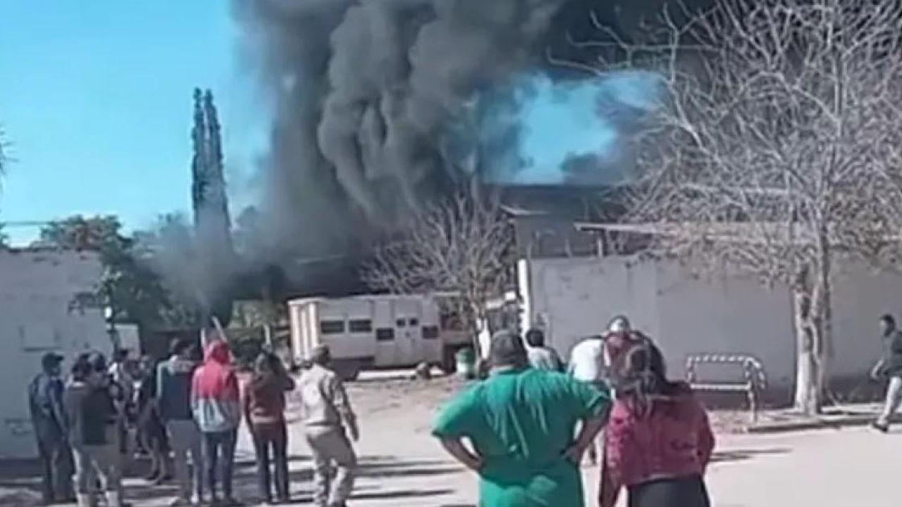 El incendio se habría iniciado durante tareas de soldadura en un tanque con gases inflamables.